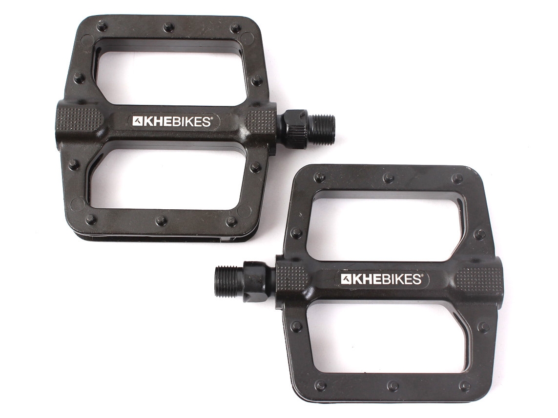 nebeneinanderliegende 9/16" BMX Pedale in Schwarz